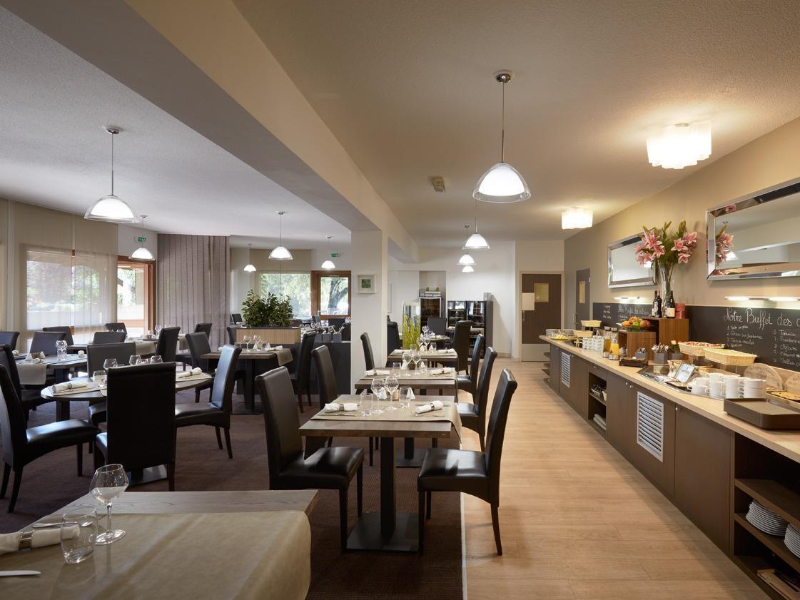 Hotel Logis Des Trois Massifs Claix  Zewnętrze zdjęcie