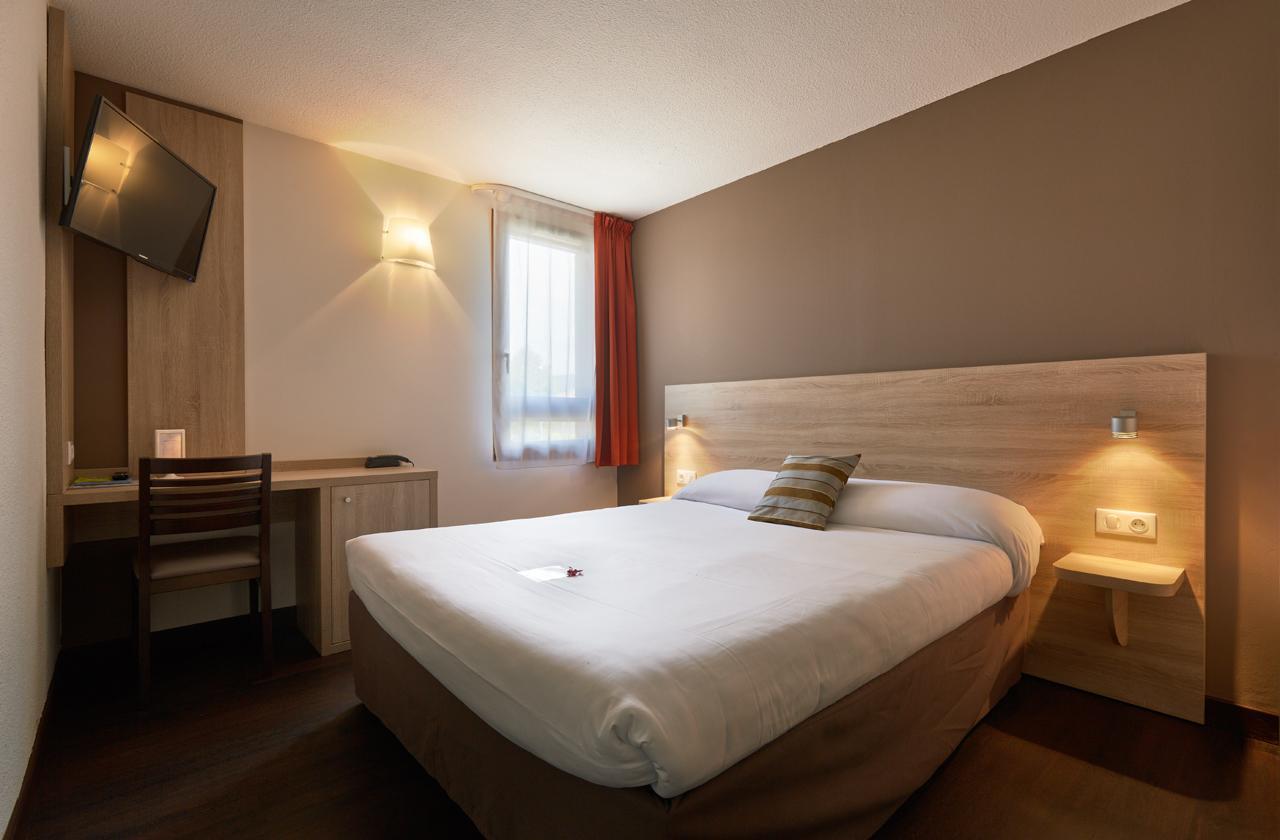 Hotel Logis Des Trois Massifs Claix  Zewnętrze zdjęcie