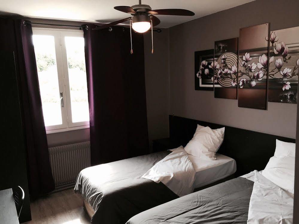 Hotel Logis Des Trois Massifs Claix  Zewnętrze zdjęcie